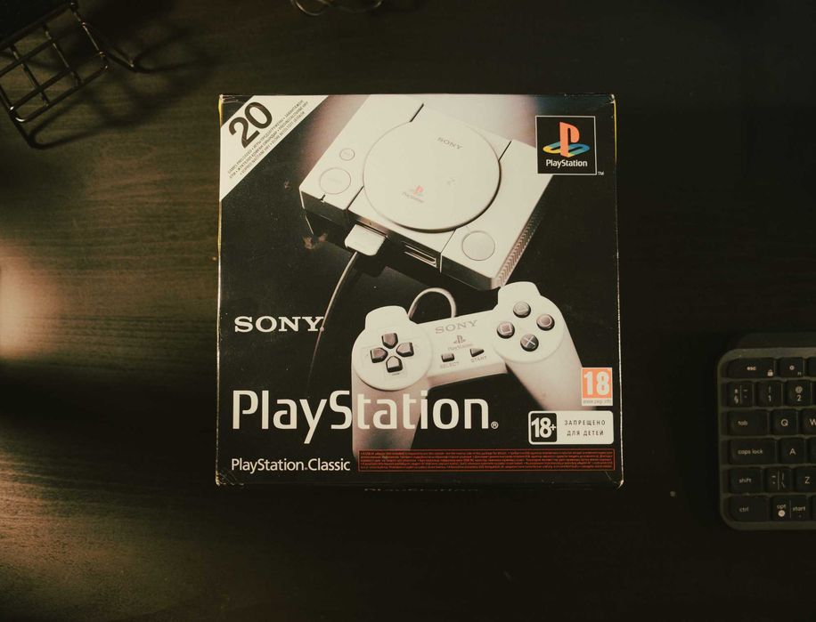 Vând Sony Playstation Classic