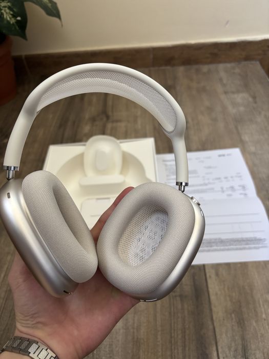 Air Pods max starlight - usb c , detin factura fiscala