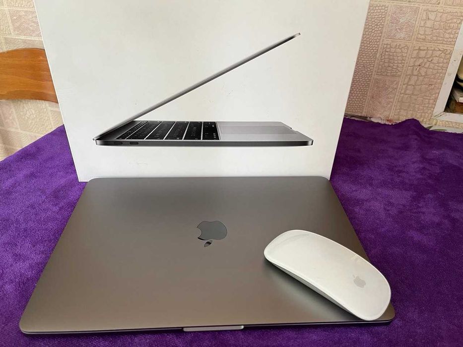 MacBook Pro 13", macOS Ventura, Core i7, 16 Гб, 512