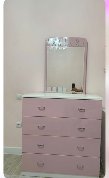 Продам мебель для комнаты девочки