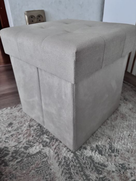 Пуфик прикроватный