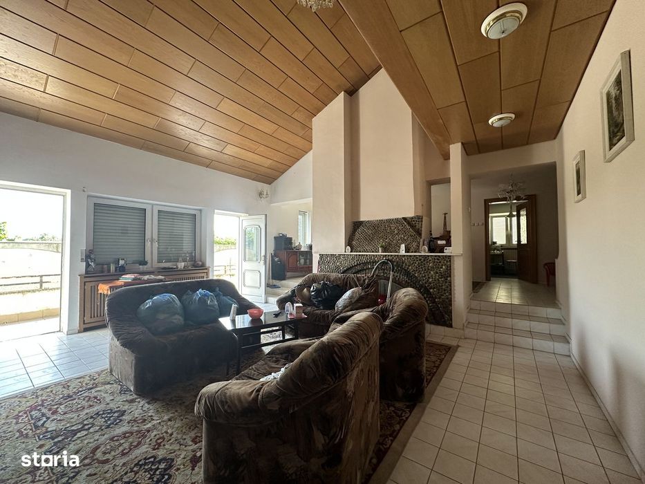 Agentia imobiliara VIGAFON vinde casa 5 camere Pietrosani