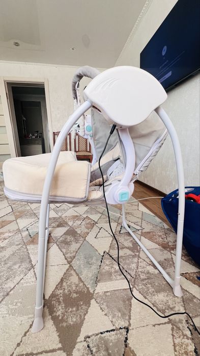 Продам качелю шезлонг. Цена 25 тысячи