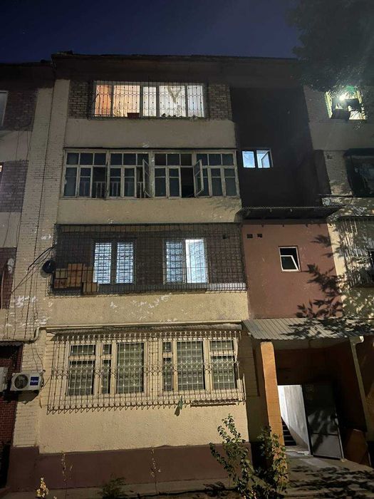 Прод-ся 2-ком от 4-х комн. кв 4/3/4 Шайхантахурский р-н, Ц-13