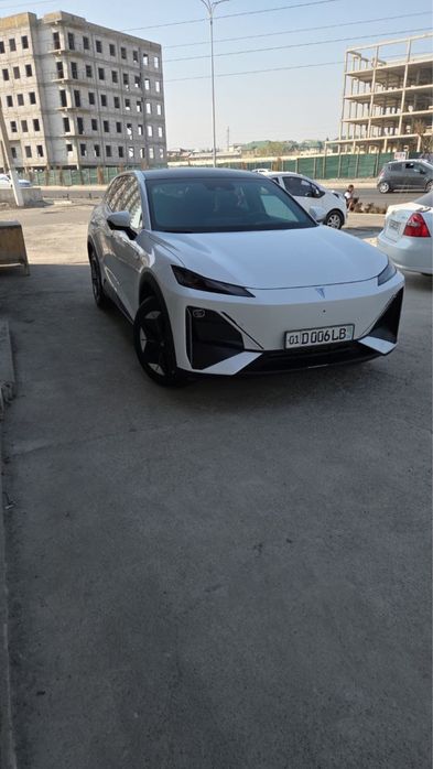 Changan Deepal S07 EV Тўлиқ электромобил СОТИЛАДИ. Ранги ОҚ.
