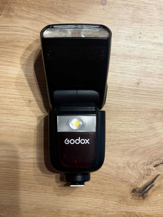 Светкавица Godox Ving V860III C