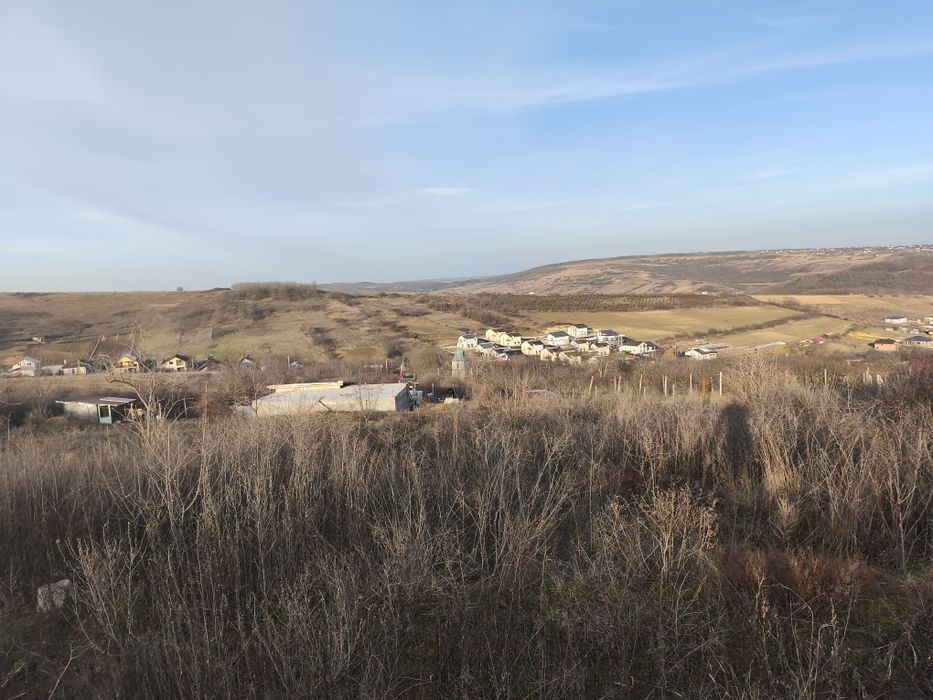 Sorogari teren 1000m2