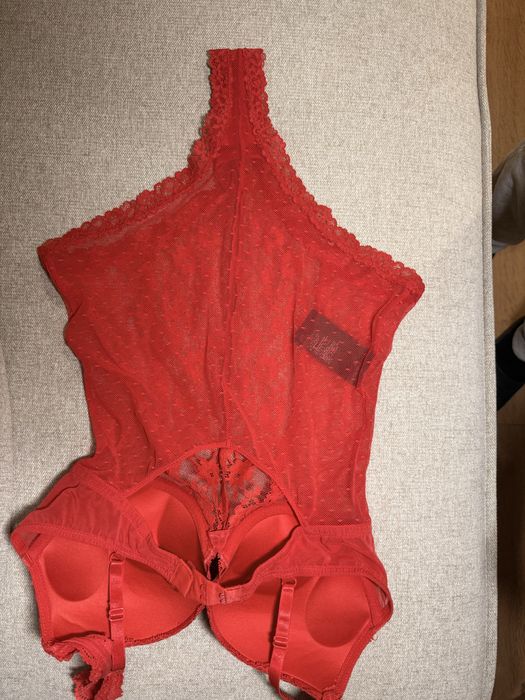 Ново дантелено боди HM