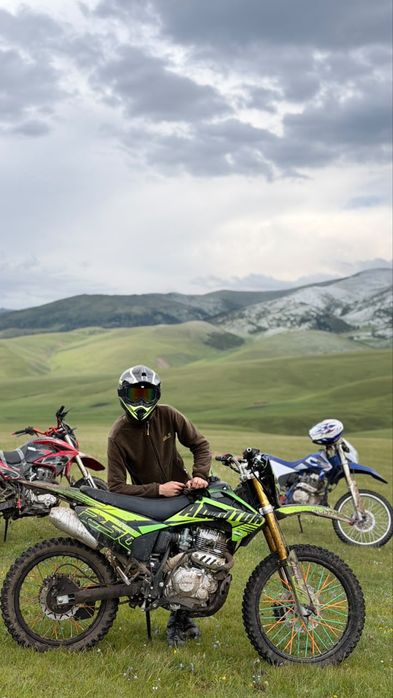 Продам алмотор 250сс эндуро