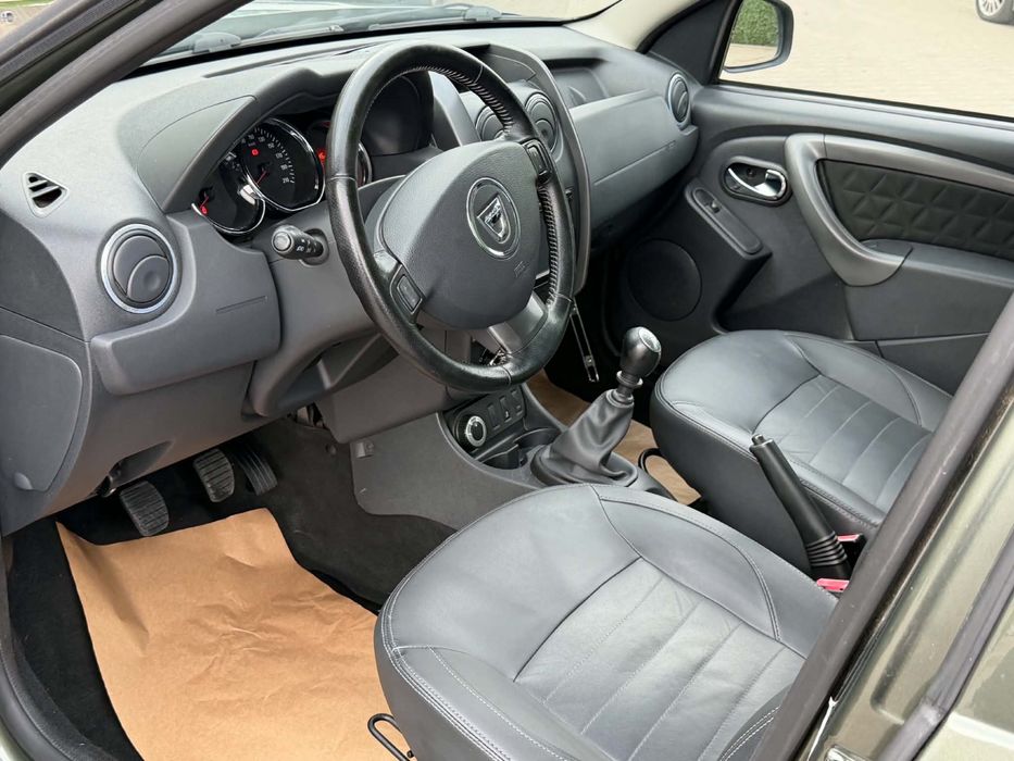 Dacia duster 4x4 1.5 DCI 2015 full recent adus