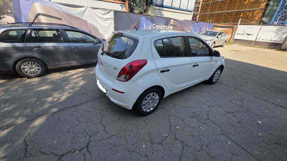 HYUNDAI i20 2015 — imagine 2