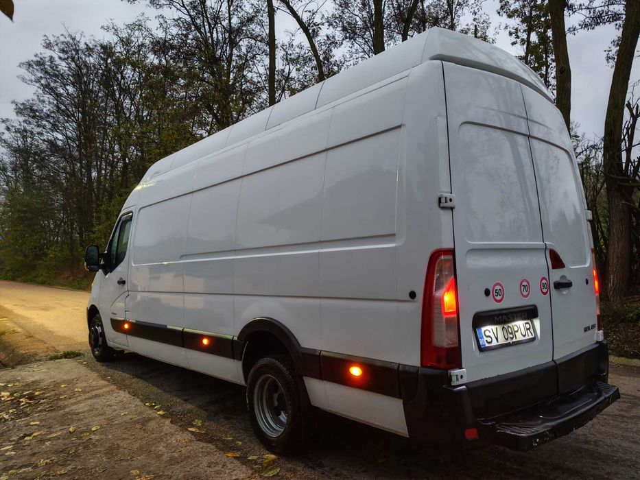 Autoutilitara Renault master