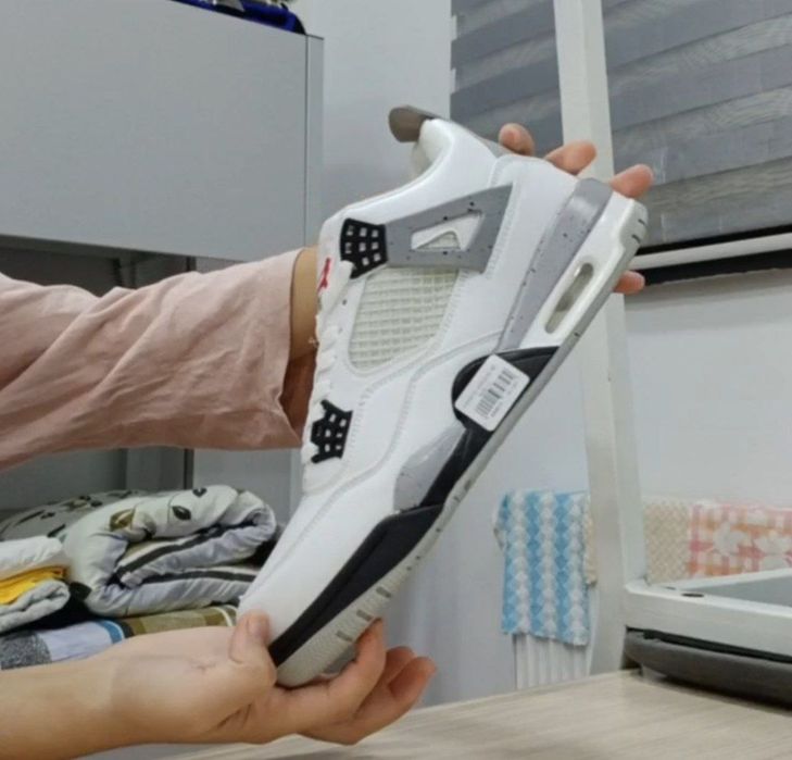 Krasofka sotilàdi yangi kiyilmagan razmer kichikana kelgan