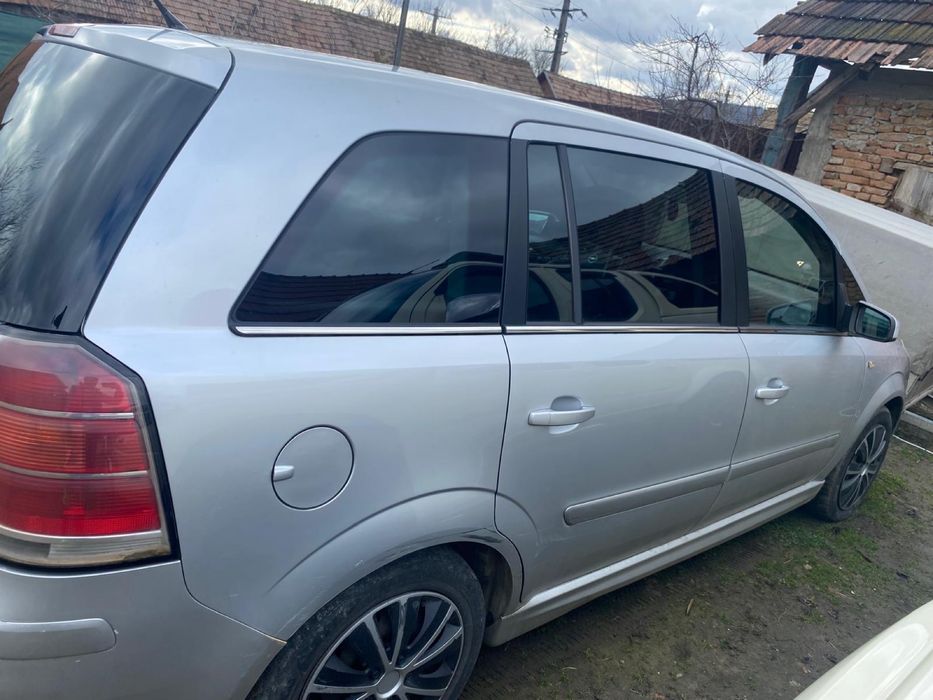 Vand opel zafira 2010