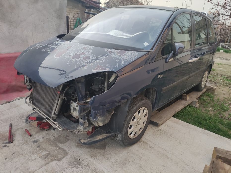 Пежо 807 на части