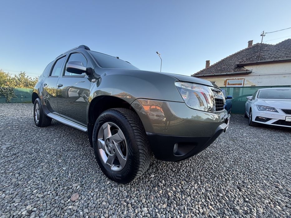 DACIA Duster