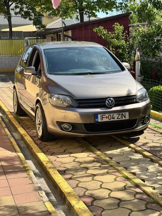 Volkswagen Golf Plus 1.6 TDI 105 CP Automată, 2010
