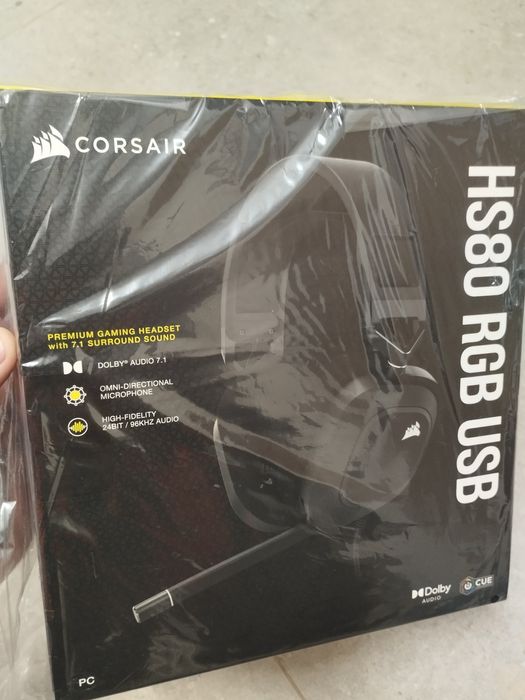 Casti Gaming Sigilate, Corsair HS80 RGB USB Carbon cu Fir,