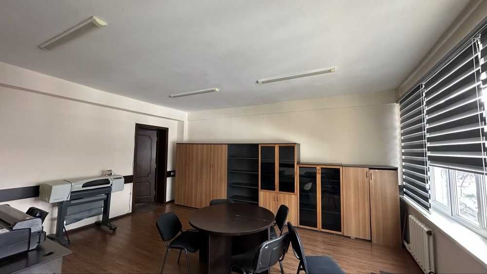 Сдаётся офисное помещение в центре — Урда Шайхантахурский