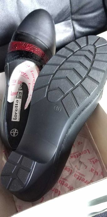 Дамски обувки на среден ток - черни