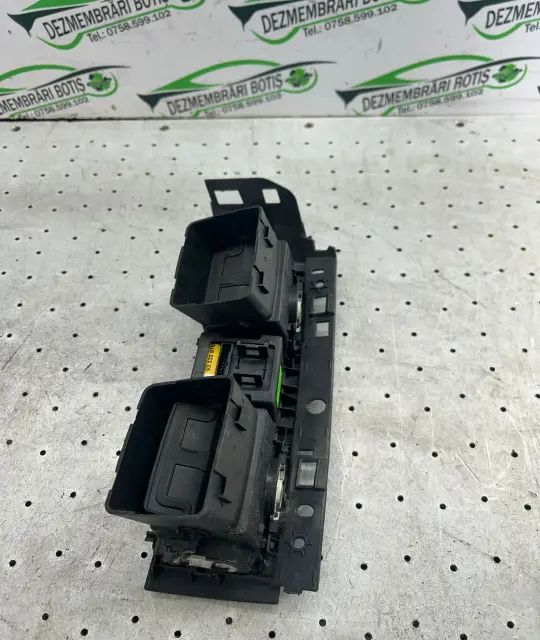 Grila ventilatie bord centru Opel Meriva 2003 1.7 CDTI MT (100 hp)