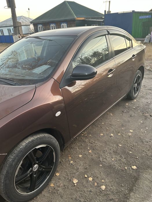 Продам автомобиль Мазда 3 япошка