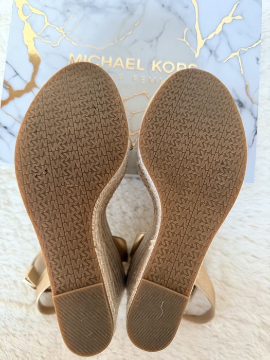 Sanda Mikhael Kors-wedge
