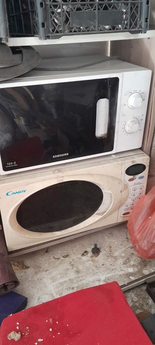 Микроволновка продам
