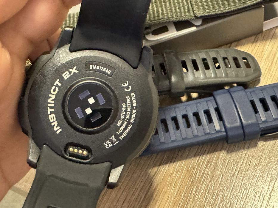 Garmin Instinct 2X Solar Graphite - sch Fenix 7 Pro/Fenix 8