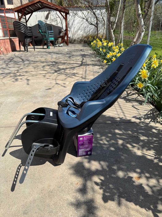 Scaun copii bicicletă Thule Yepp 2 Maxi Frame mounted (montare pe spate), albastru închis