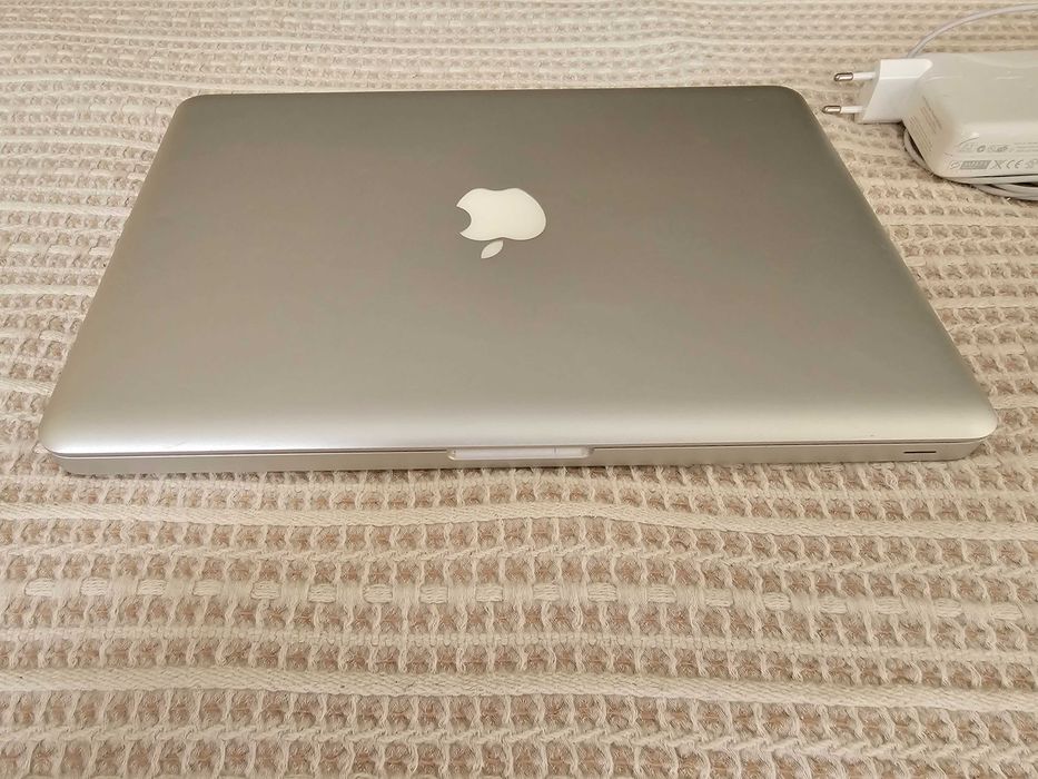 MacBook Pro 13 инча 2010 лаптоп