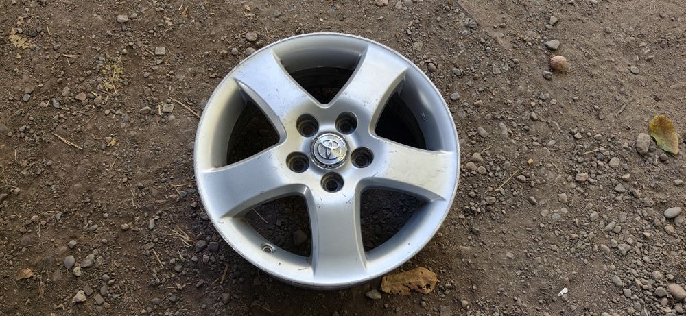 Диск 1шт. Toyota  Camry R16. Оригинал.