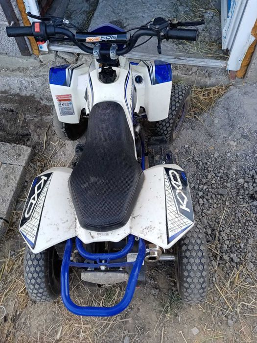 Vând atv in stare bună