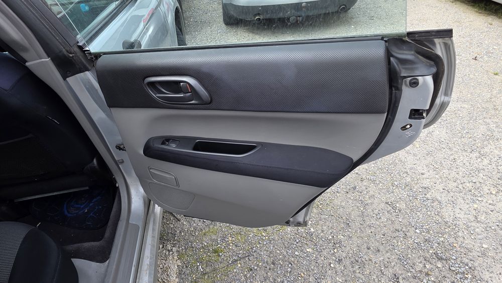 Subaru Forester SG Facelift 2005 2.0X На части