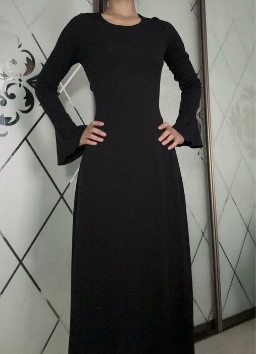 Платье трикотажное со шнуровкой