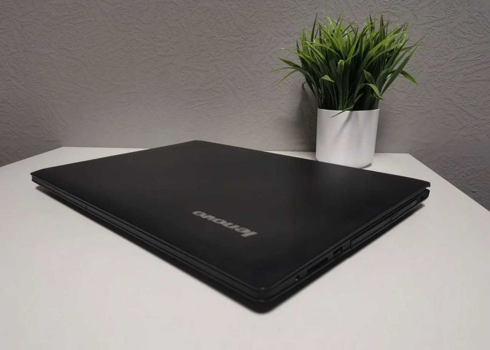 Очень быстрый ноутбук / Core i3 / RAM 16GB / SSD 240GB / 2GB видео