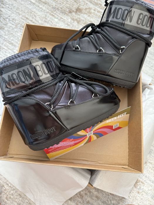 Продам moon boot
