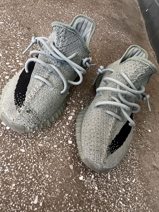 Vand adidasi yeezy