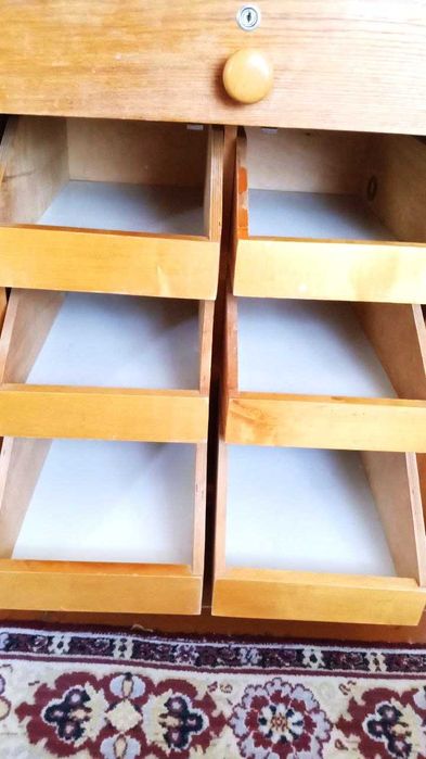 Стол  химический - кухонный  (деревянный)  190х100х55 мм