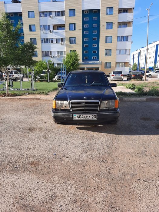 Мерседес 124 . 220