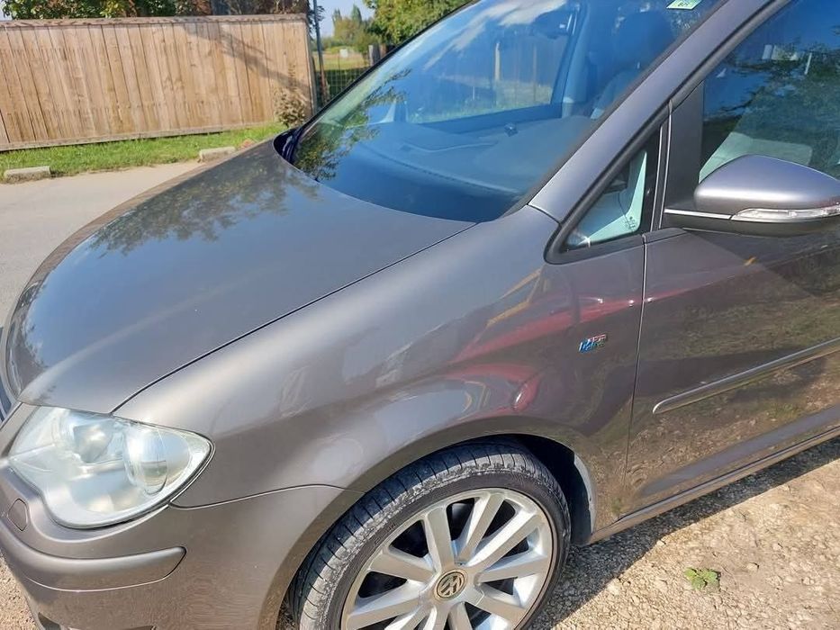 VW TOURAN 2010 DIESEL