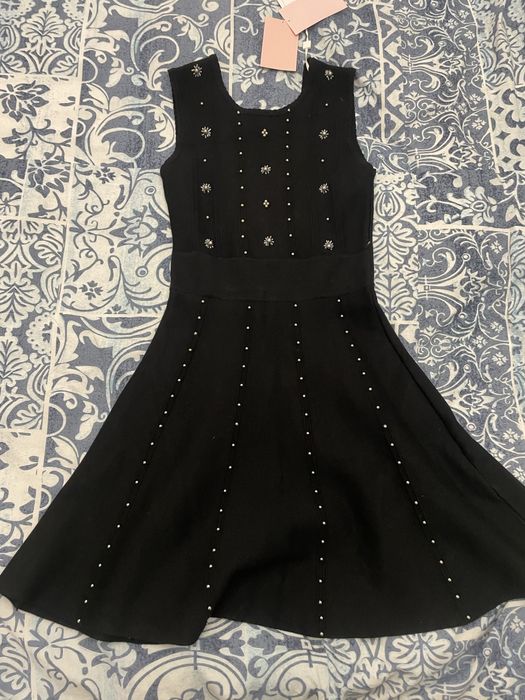 Елегантна  рокля