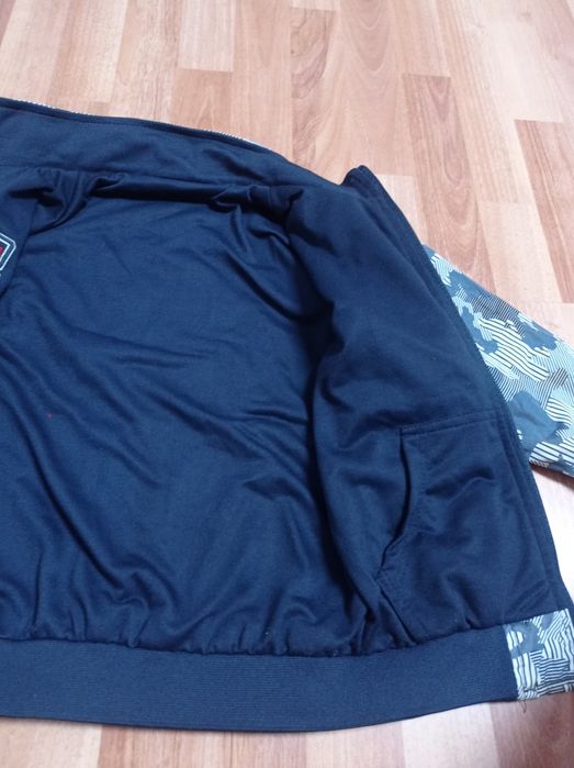 Vand geaca de toamna baieti, potrivita pentru scoala