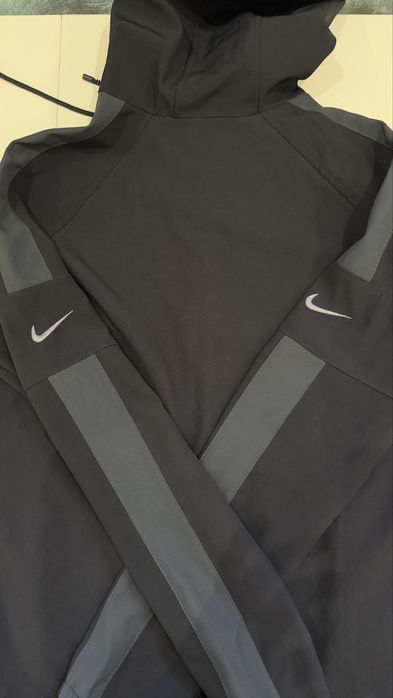 Спортивка Nike.