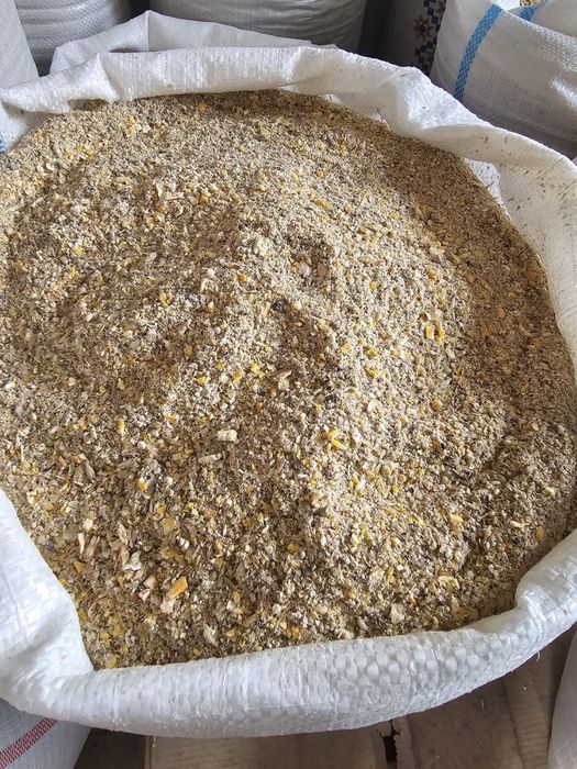 Vand cereale , porumb , grau , orz ,malai , ovaz , sorg , floarea