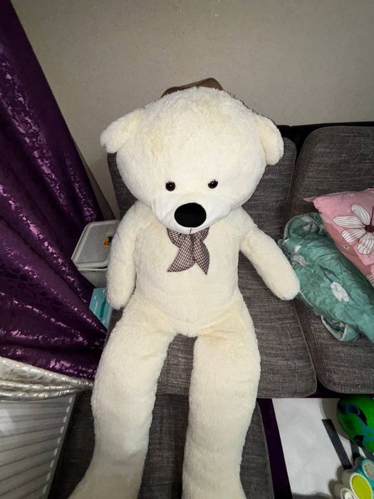 Медведь плюшевый