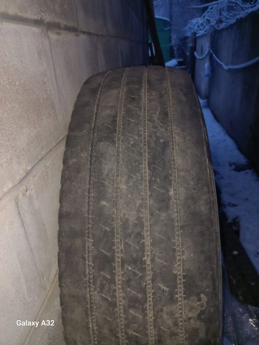 Продам передковые шины