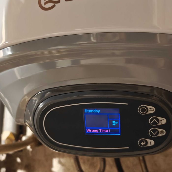 Смарт бойлер Eldom Елдом 80литра вертикален 3Kw WV08039E