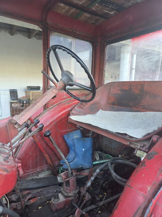 Vând Tractor  Belarus 55 de cai