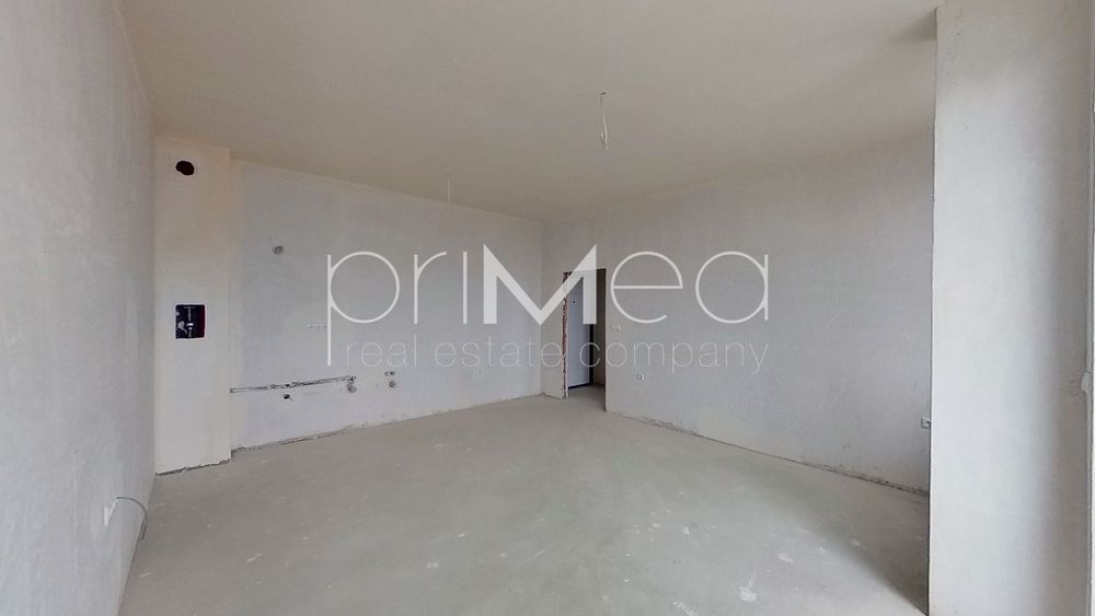 Продава се Двустаен апартамент в Бургас, Славейков - 97 кв.м за 1000 €/кв.м - Снимка #2